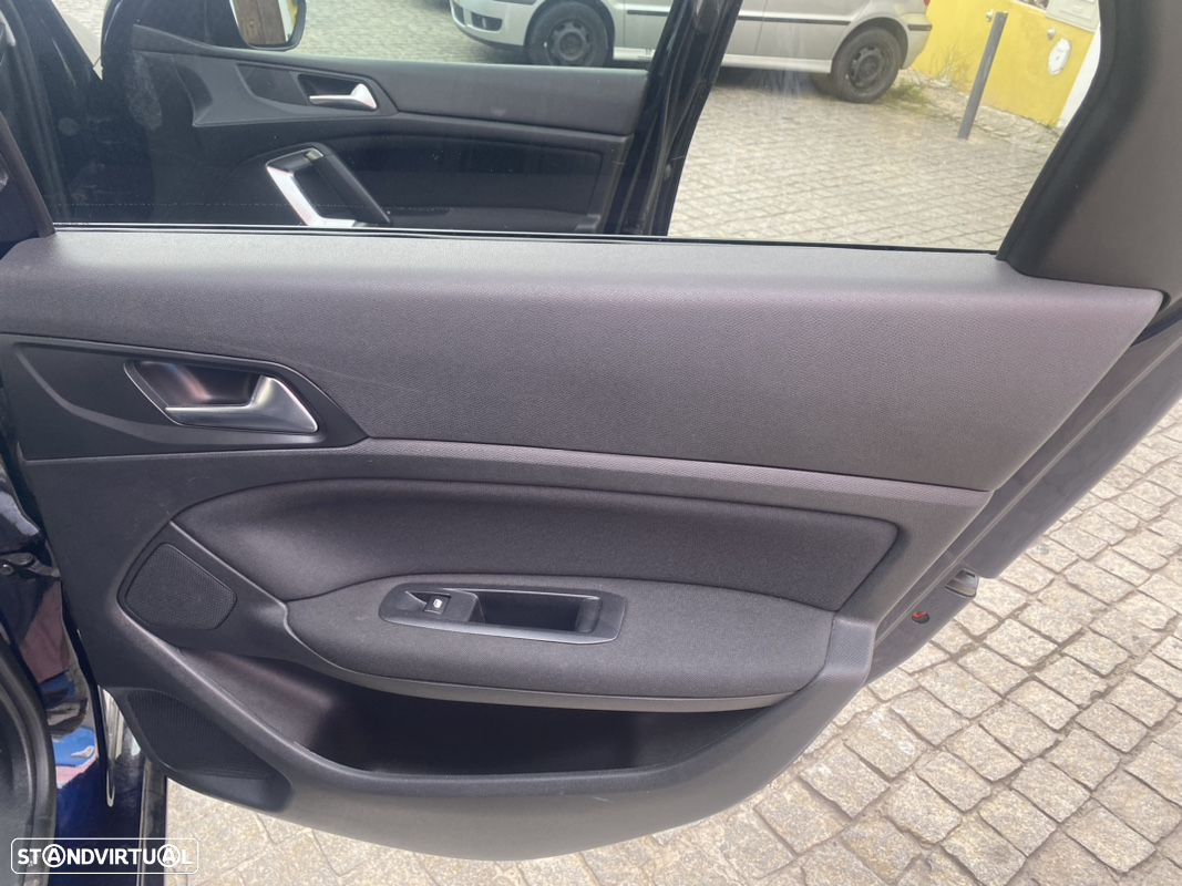 Peugeot 308 SW 1.5 BlueHDi Style - 28