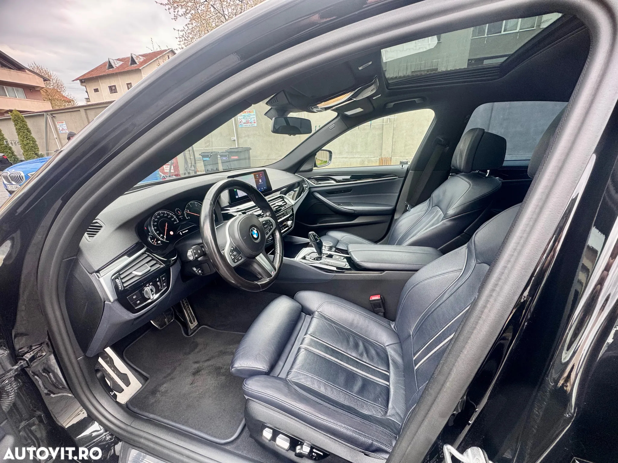 BMW Seria 5 520d xDrive AT - 10
