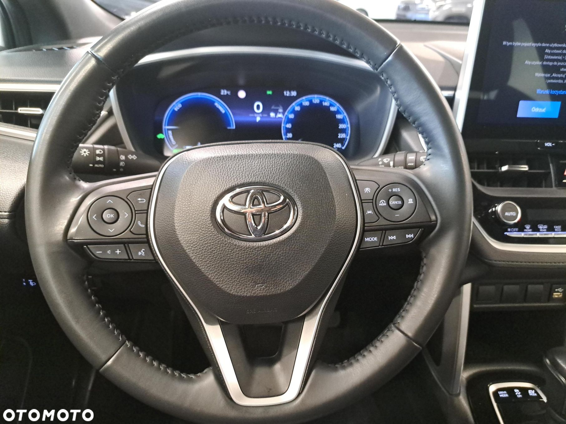 Toyota Corolla Cross 2.0 Hybrid Comfort - 17