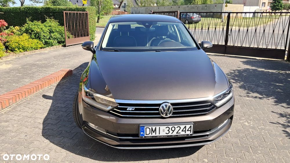Volkswagen Passat 1.8 TSI BMT Highline - 1