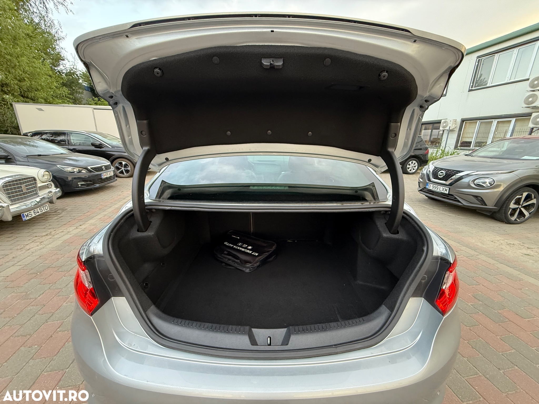Renault Megane Blue dCi 116 EDC Intens - 9