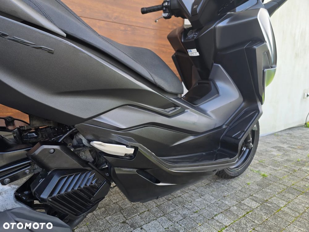 Honda NSS - 19
