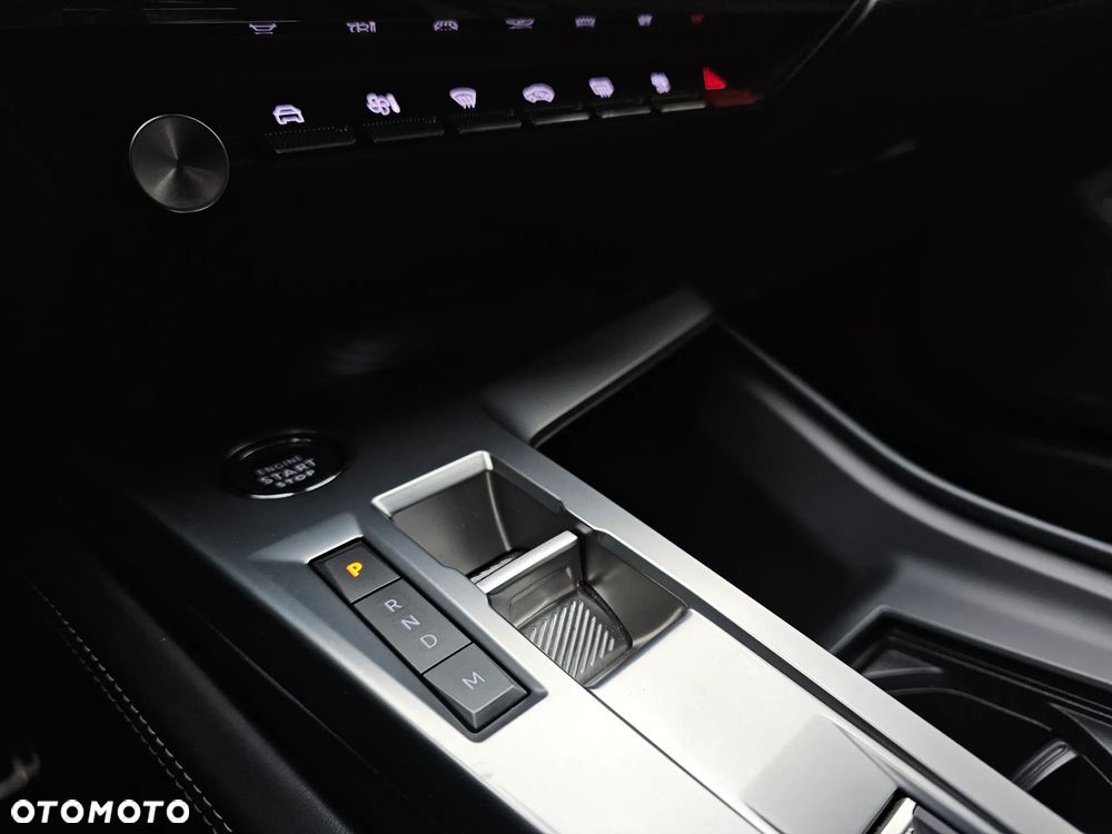 Peugeot 308 1.2 PureTech GT S&S EAT8 - 17