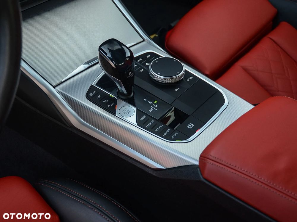 BMW Seria 3 M340i xDrive sport - 24