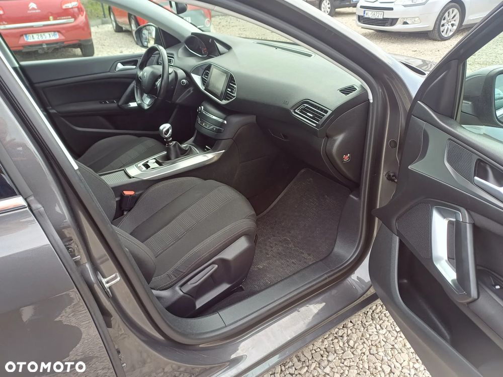 Peugeot 308 BlueHDi 120 Stop & Start Allure - 19