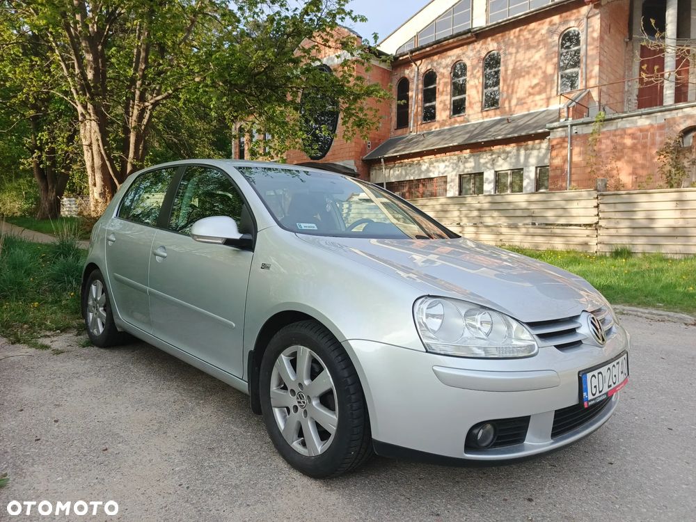 Volkswagen Golf 1.6 Q-Line - 2