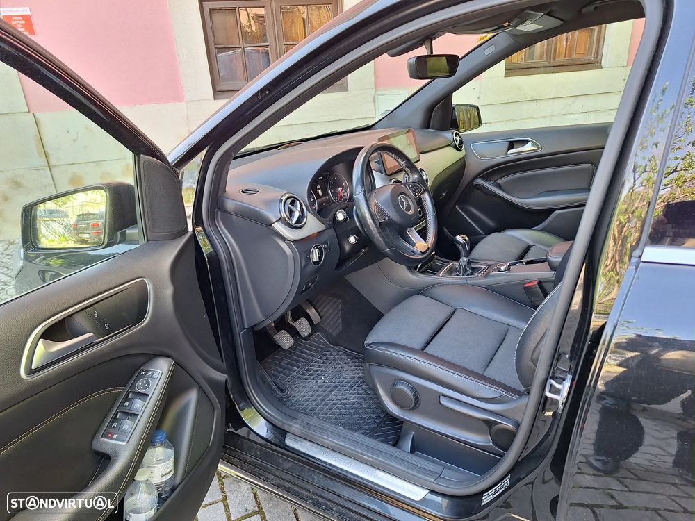 Mercedes-Benz B 180 d Style - 15
