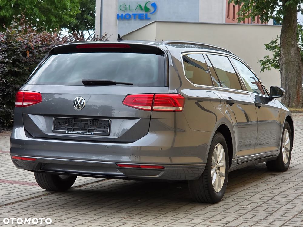 Volkswagen Passat 2.0 TDI SCR DSG Comfortline - 15