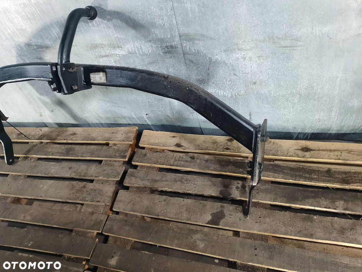 HAK HOLOWNICZY RENAULT ESPACE IV ( 03-14 ) - 10