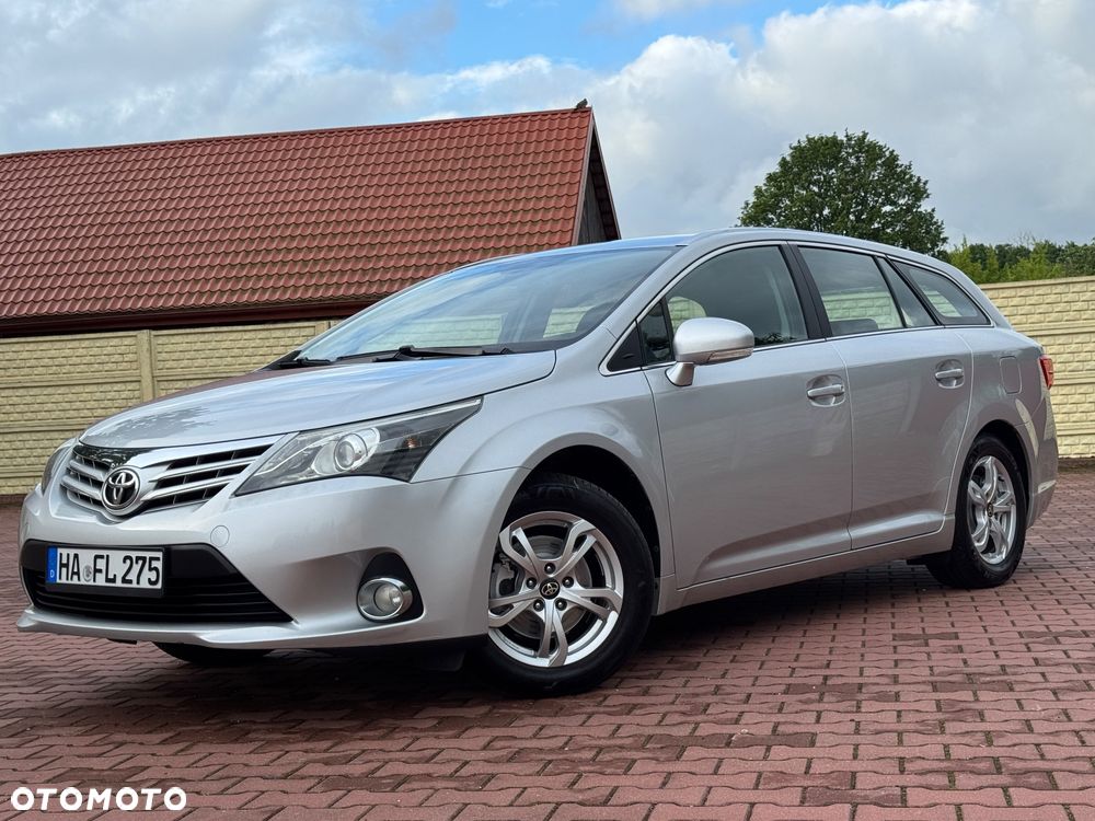 Toyota Avensis Touring Sports 1.8 Business Edition - 2