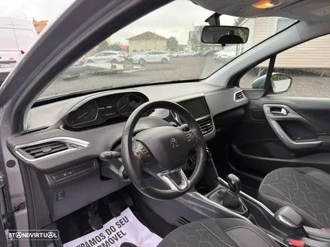 Peugeot 2008 1.2 PureTech Active - 7