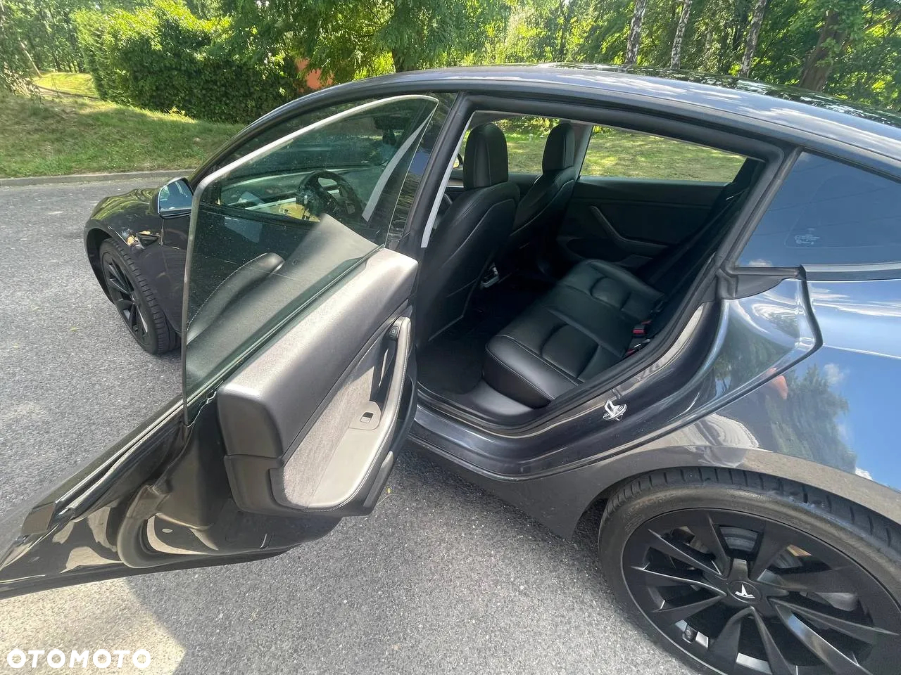 Tesla Model 3 Langstreckenbatterie Allradantrieb Dual Motor - 11