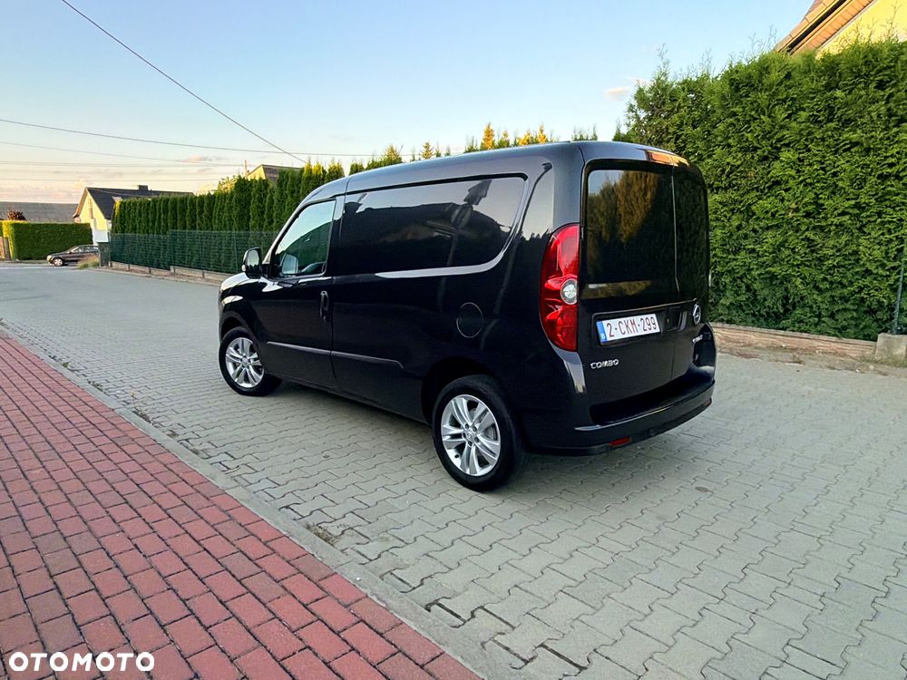 Opel Combo - 8