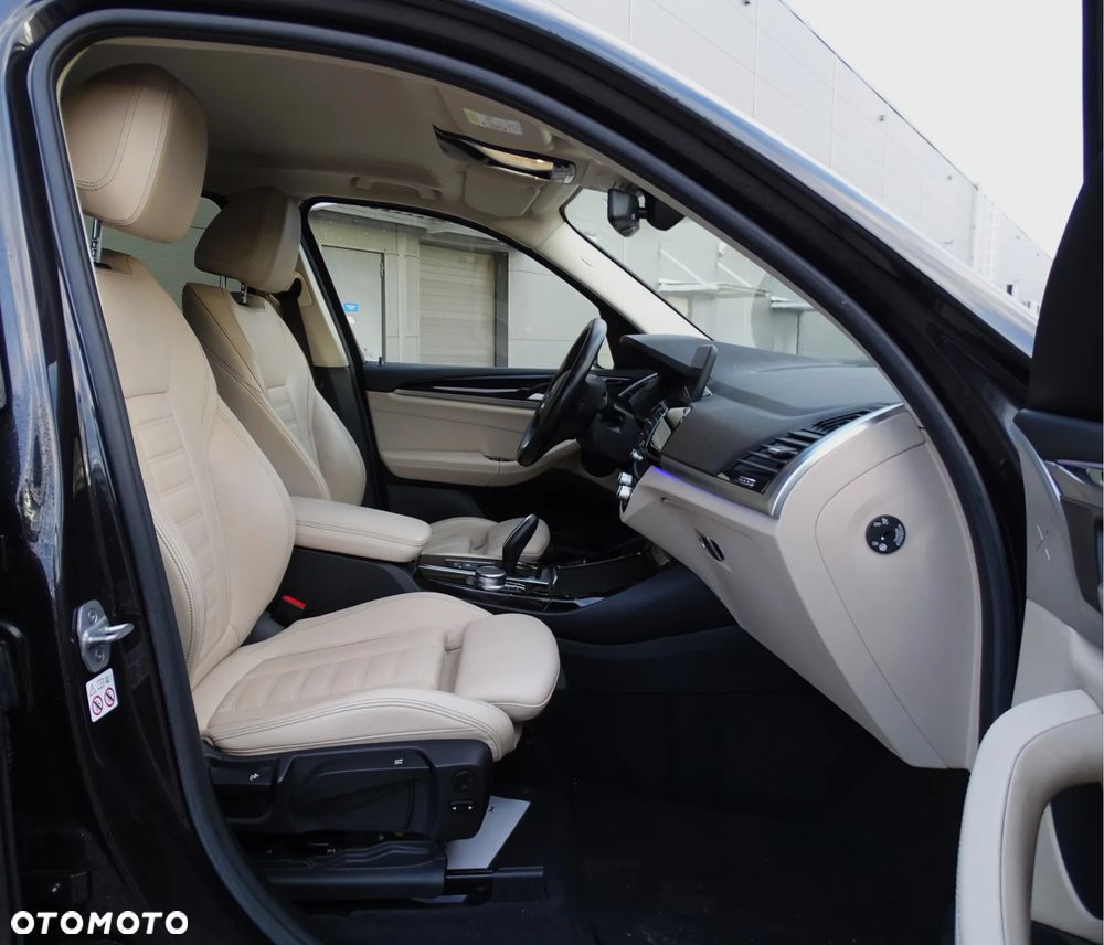 BMW X3 sDrive18d Luxury Line sport - 15