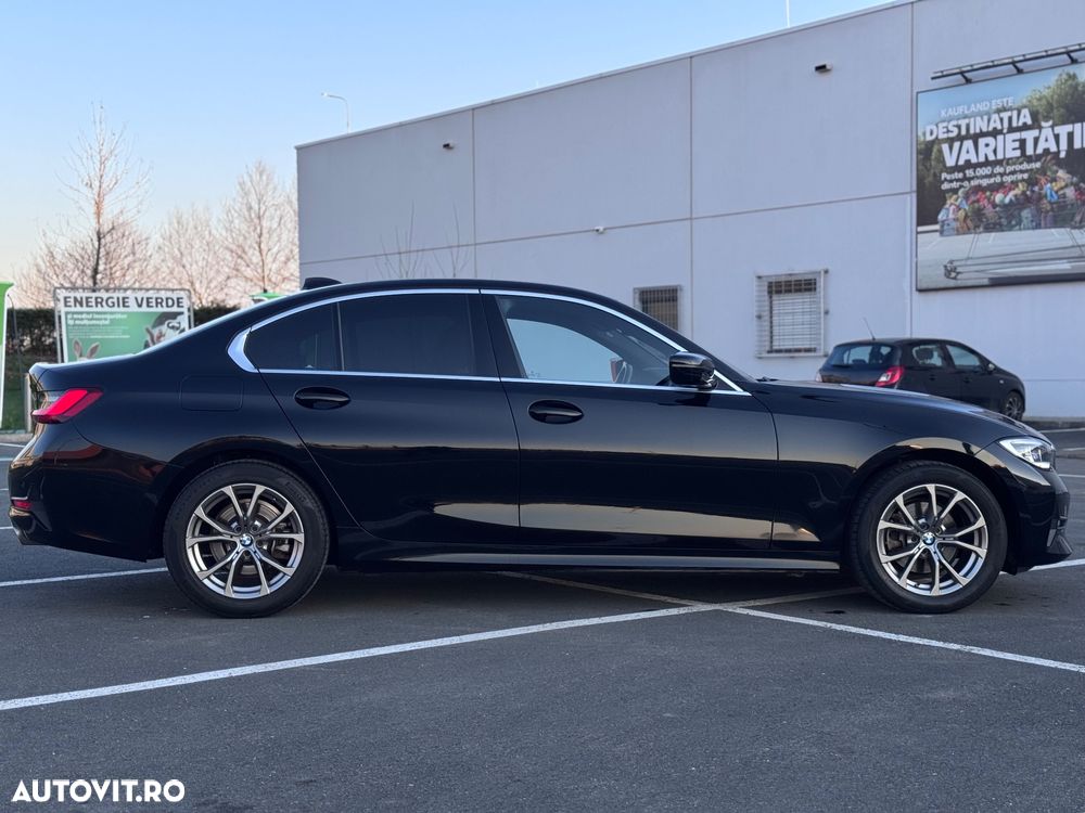 BMW Seria 3 320i Aut. Sport Line - 4