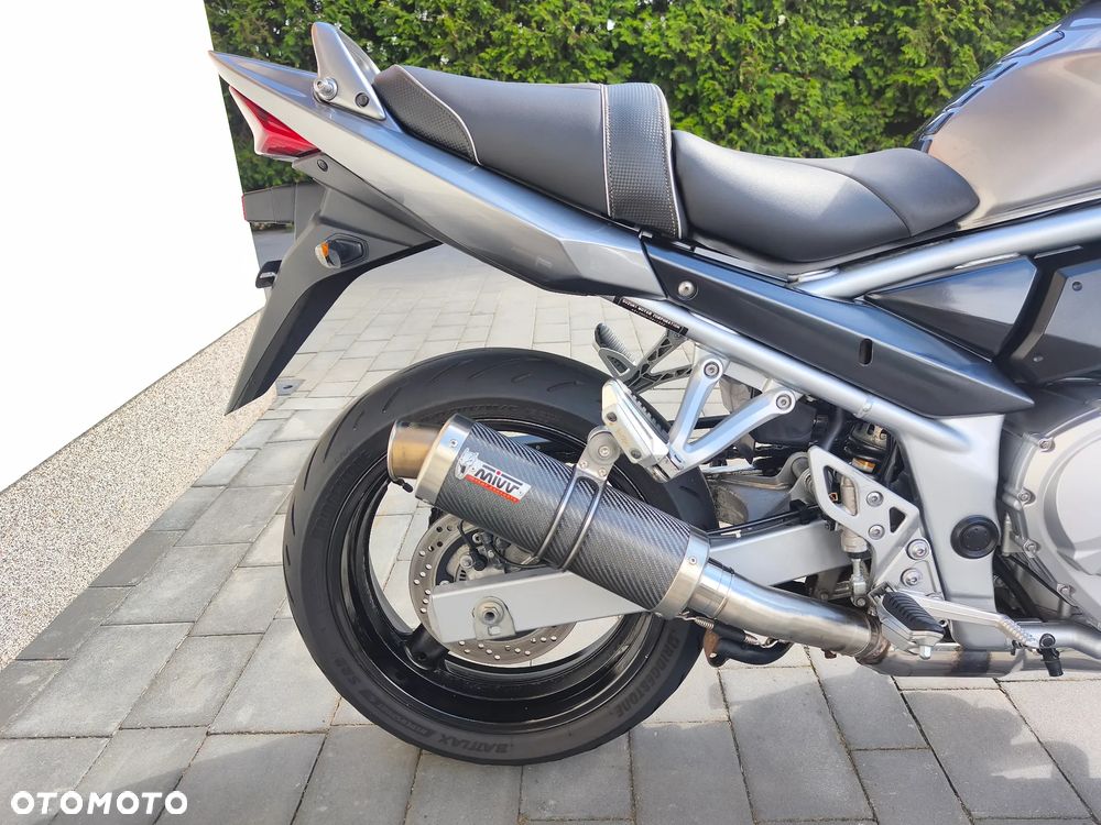 Suzuki Bandit - 14