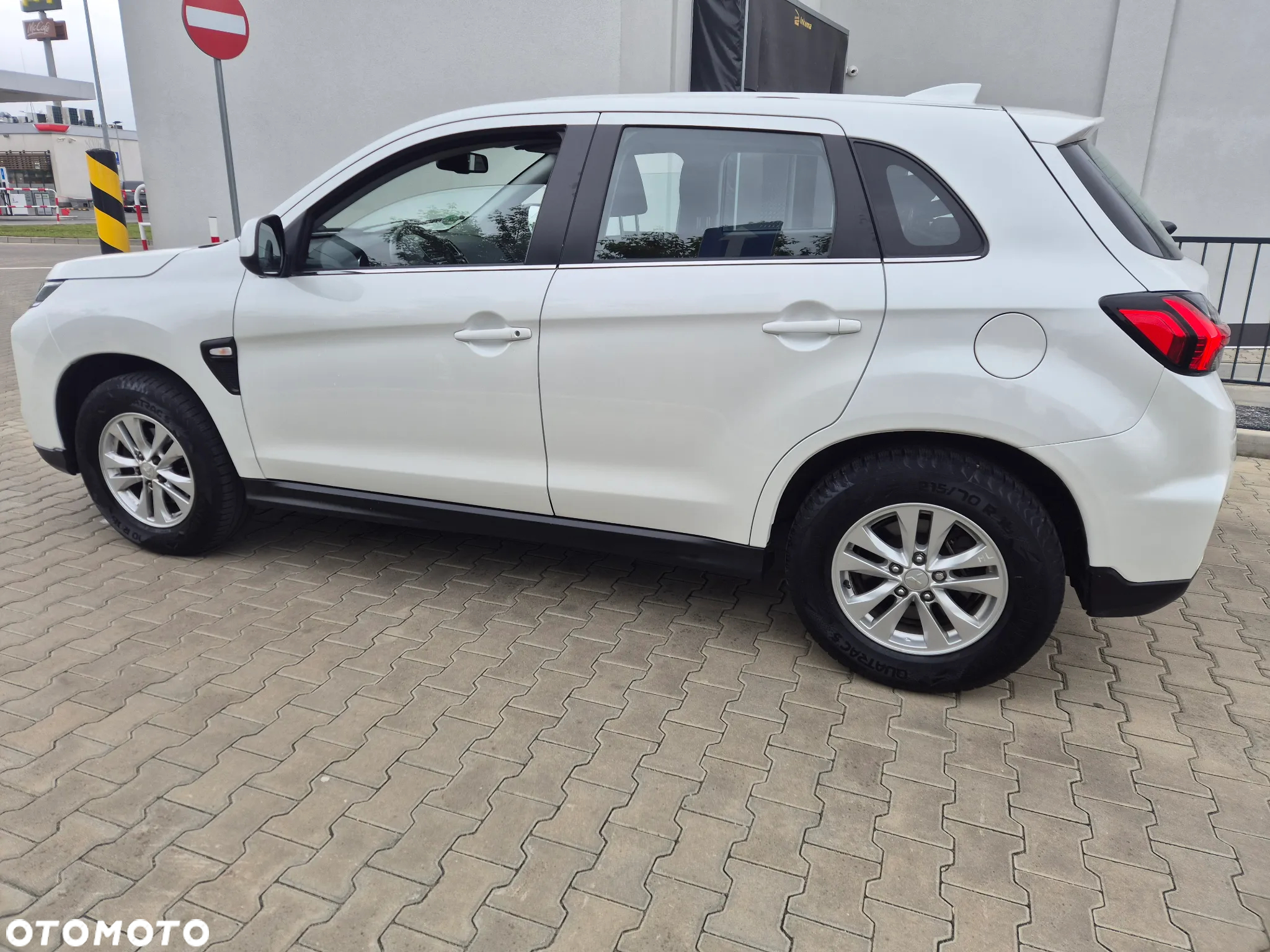 Mitsubishi ASX 2.0 2WD Intro Edition - 9
