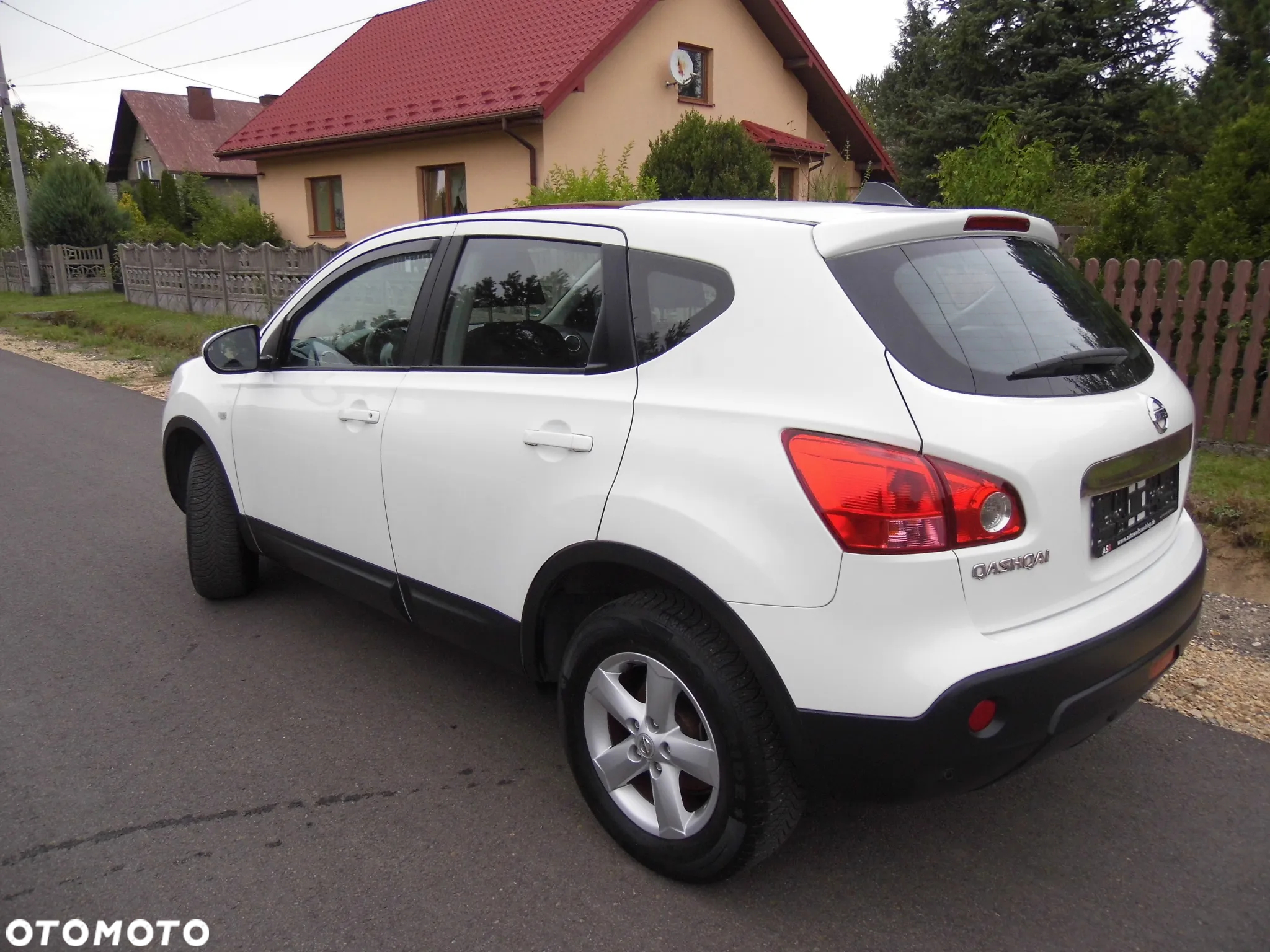 Nissan Qashqai 1.6 visia - 10