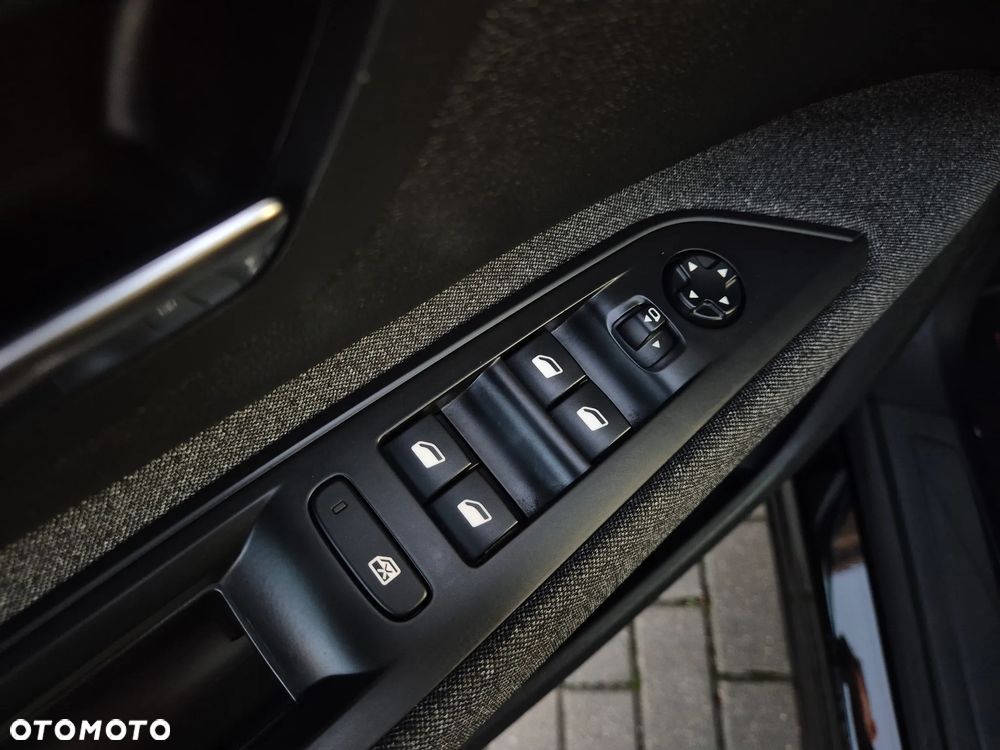 Peugeot 5008 1.5 BlueHDi Allure S&S EAT8 - 15