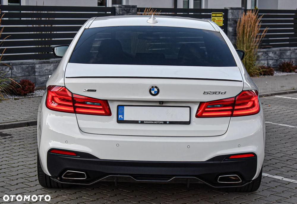 BMW Seria 5 530d Sport Line - 30