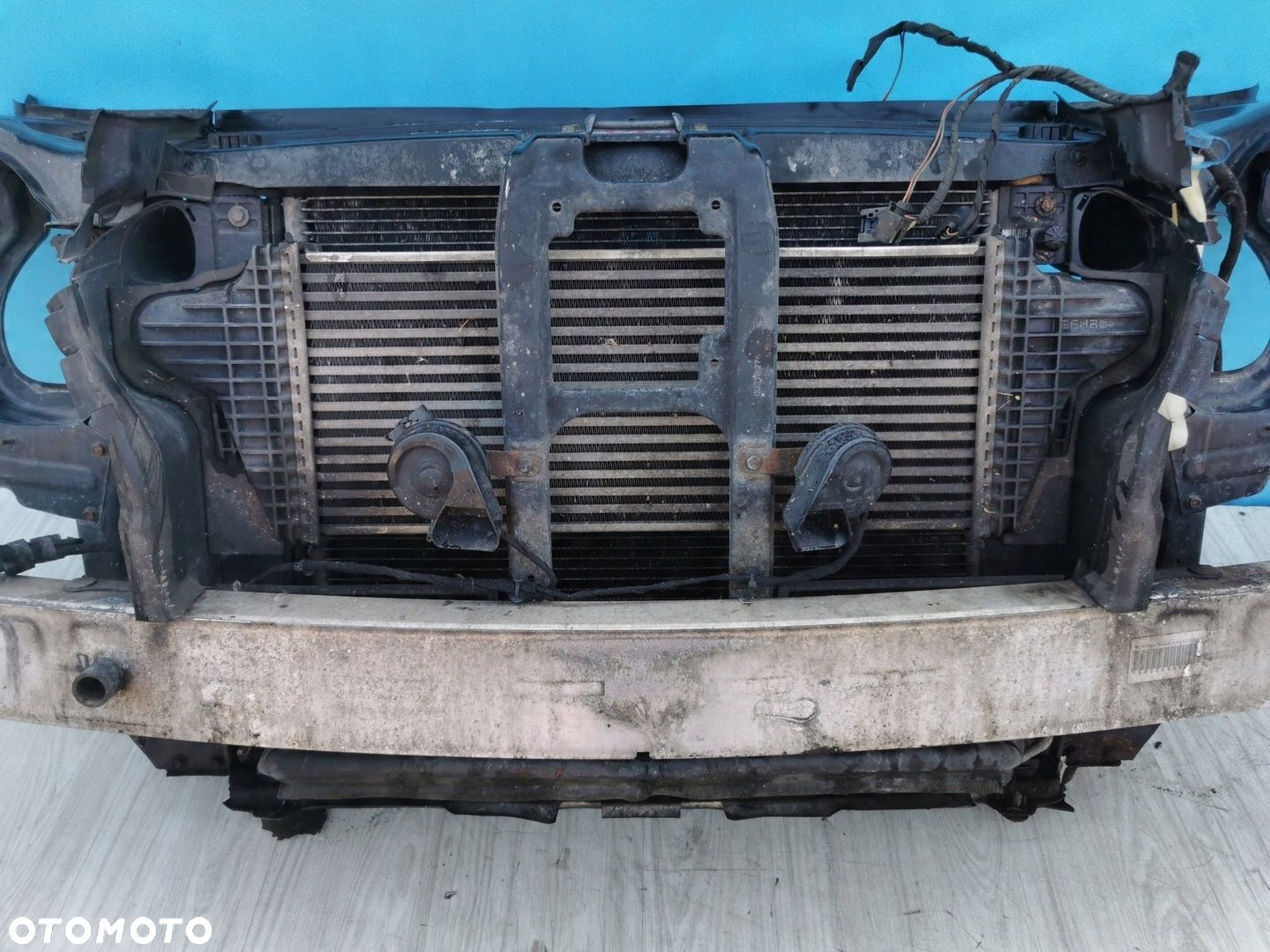 Mercedes ML W164 05/12 wzmocnienie pas przedni chłodnice 3.0 CDI Automat - 2