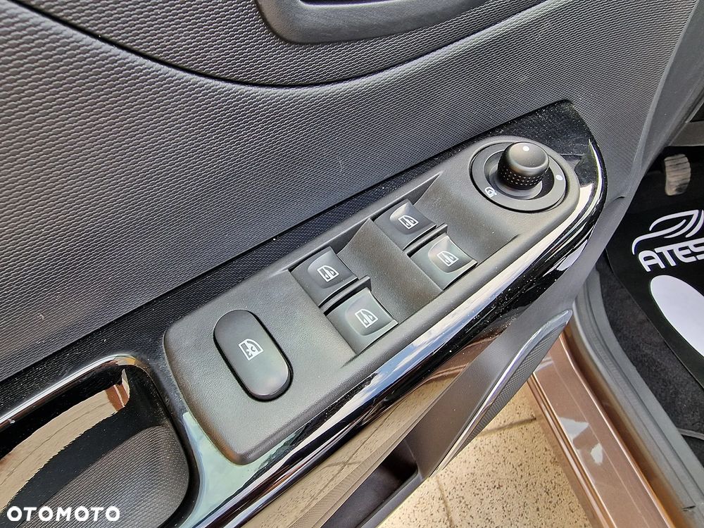 Renault Captur 0.9 Energy TCe Intens - 12
