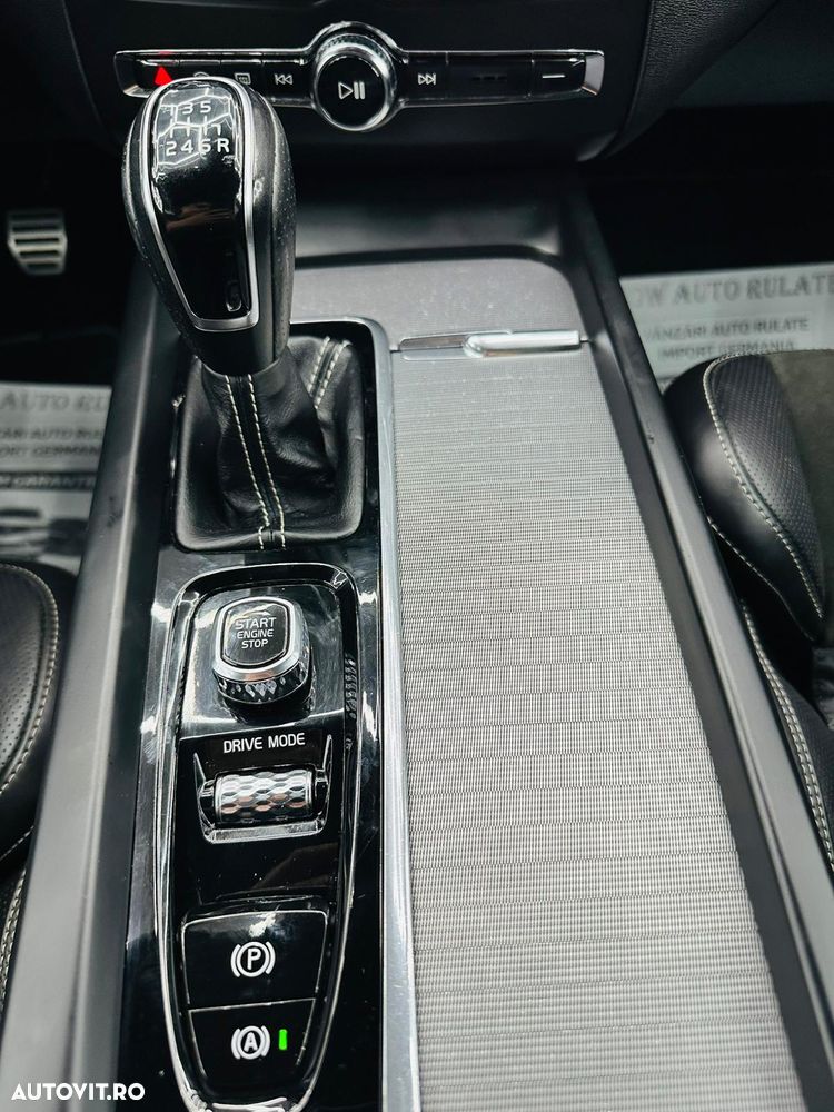 Volvo XC 60 D3 R-Design - 25