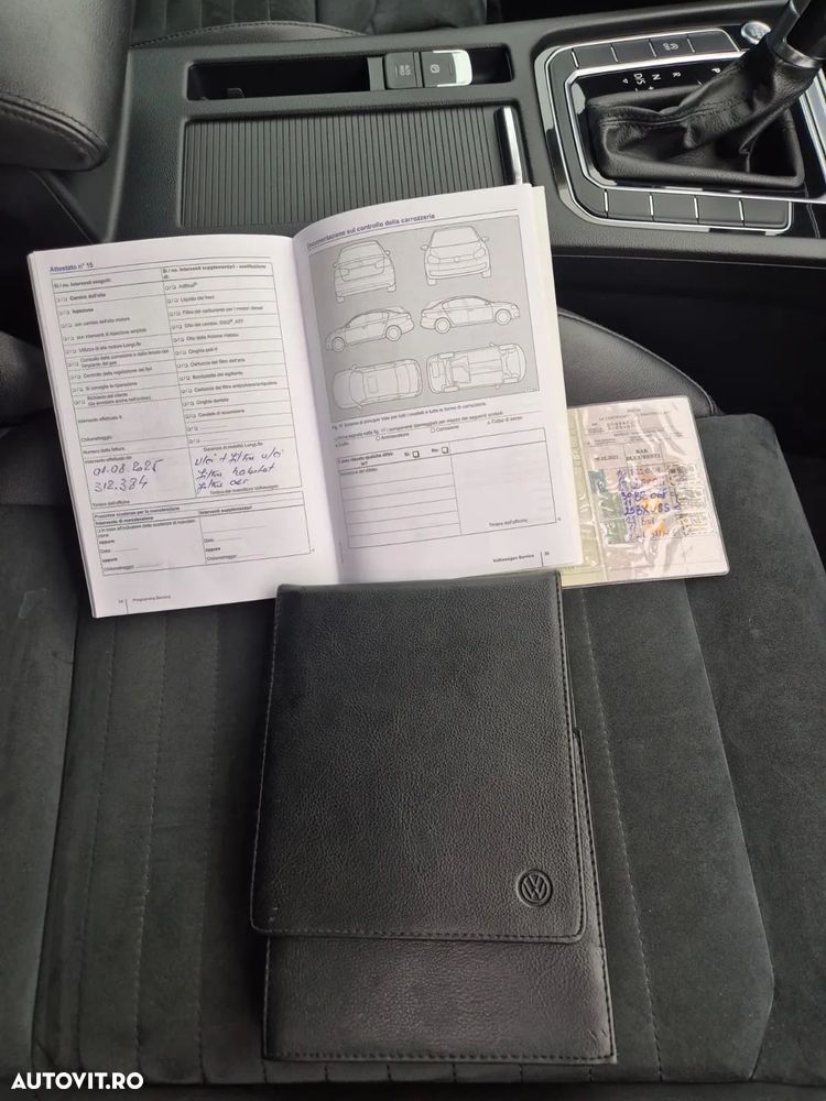 Volkswagen Passat Variant 2.0 TDI DSG (BlueMotion Technology) Highline - 25