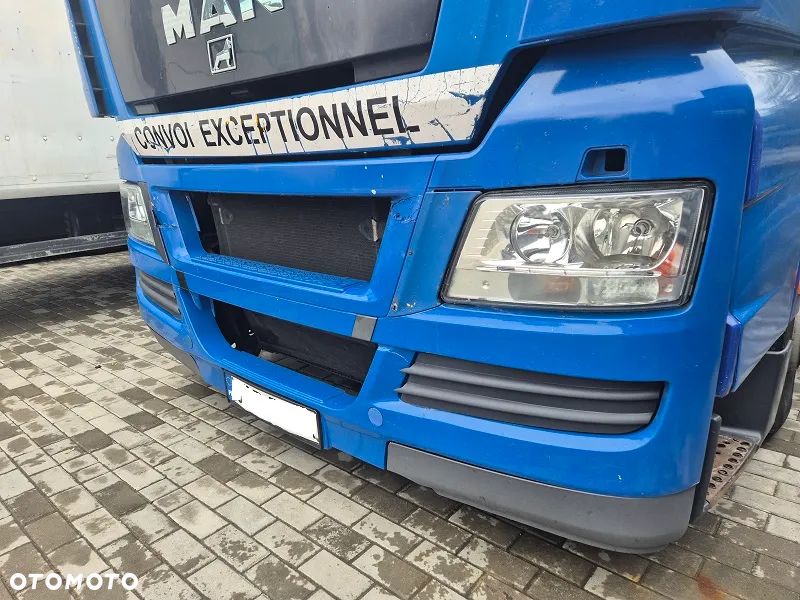 ZDERZAK KOMPLETNY Z LAMPAMI MAN TGX EURO 5 - 2