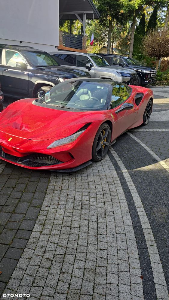 Ferrari F8 Tributo - 34