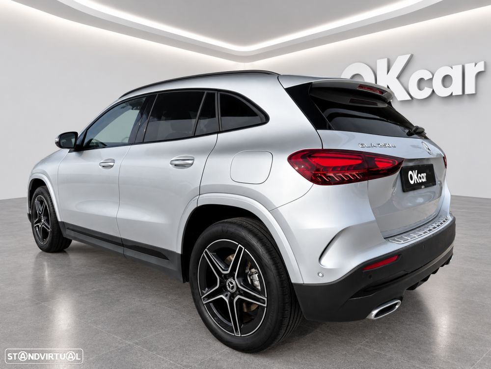Mercedes-Benz GLA 250 e 8G-DCT AMG Line — photo 2