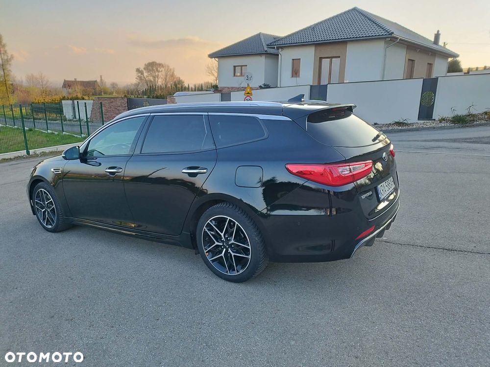 Kia Optima Sportagon 1.6 T-GDI DCT OPF GT Line - 9