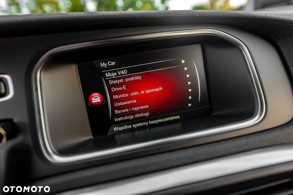 Volvo V40 D4 Drive-E Momentum - 32