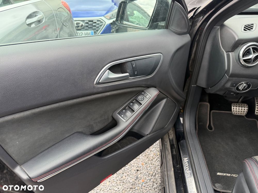 Mercedes-Benz GLA 200 d 4Matic 7G-DCT AMG Line - 19