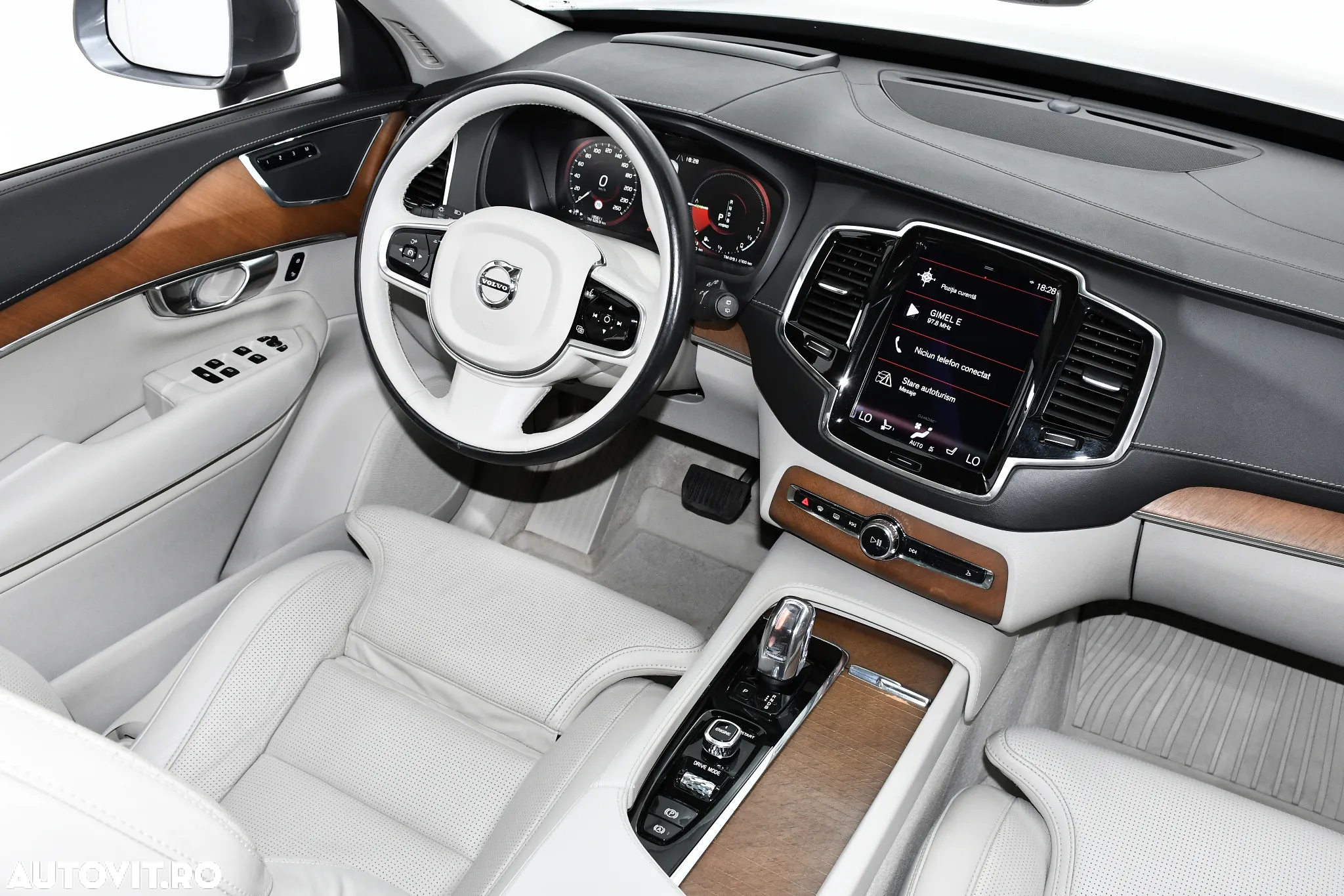 Volvo XC 90 T8 AWD Twin Engine Geartronic Inscription - 4