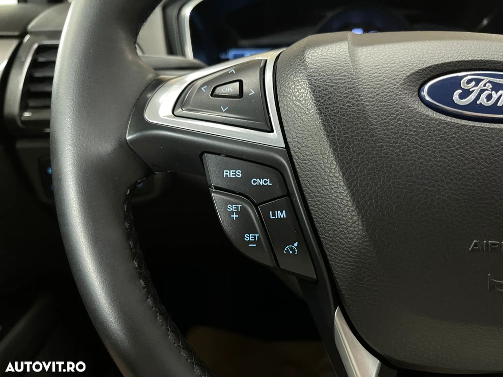 Ford Mondeo 2.0 HEV Titanium - 22