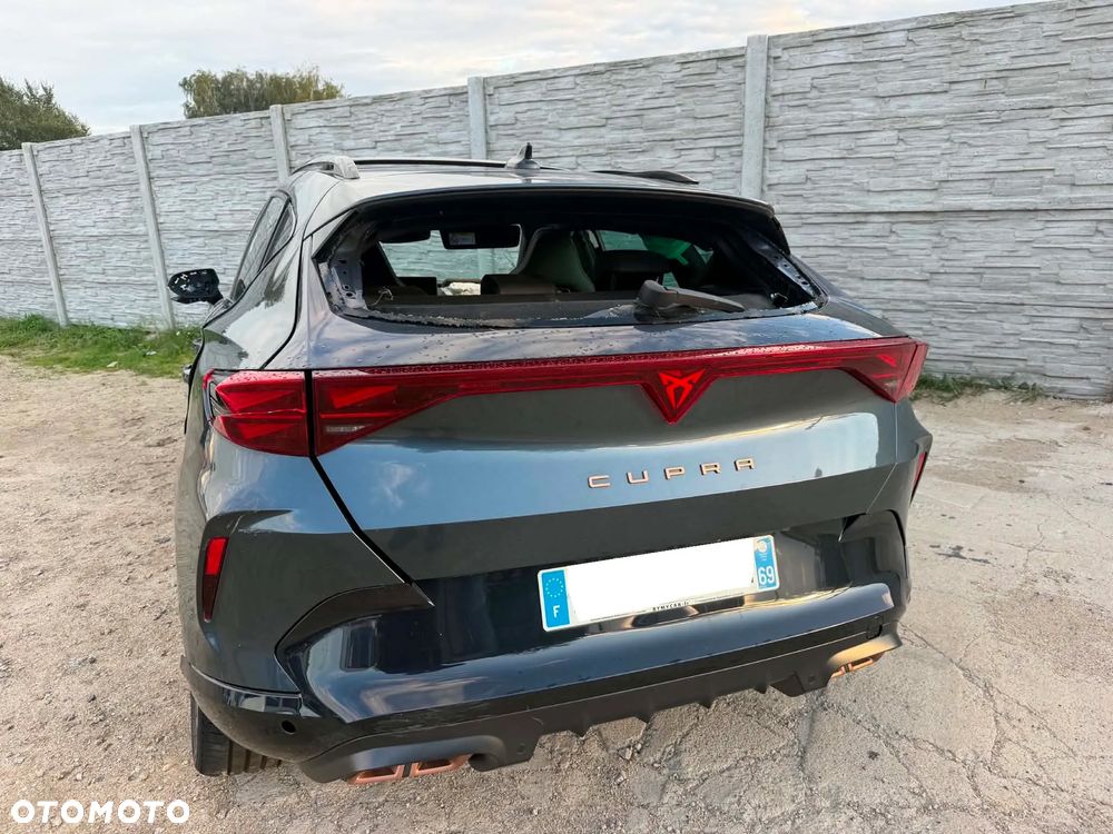 Cupra Formentor 1.5 e-Hybrid DSG VZ - 2
