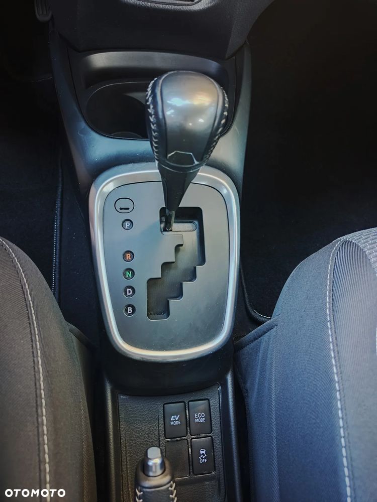 Toyota Yaris 1.5 VVT-i Comfort mit Design Paket - 20