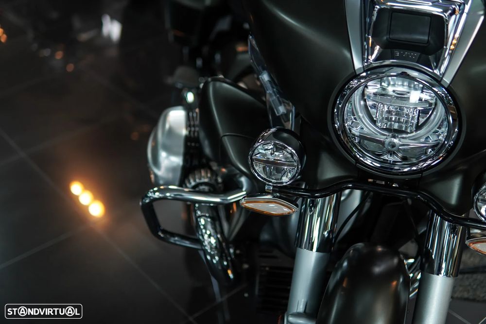 BMW R 18 Transcontinental Manhattan Metallic Matte - 8