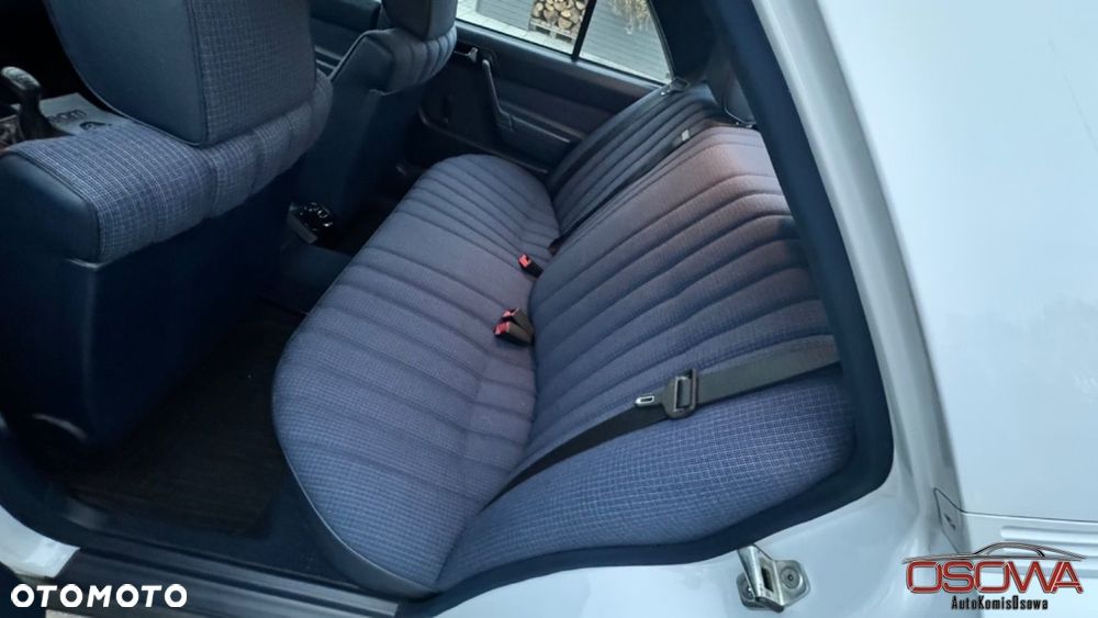 Mercedes-Benz W201 (190) - 38