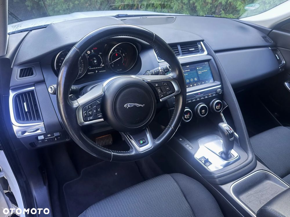 Jaguar E-Pace - 7