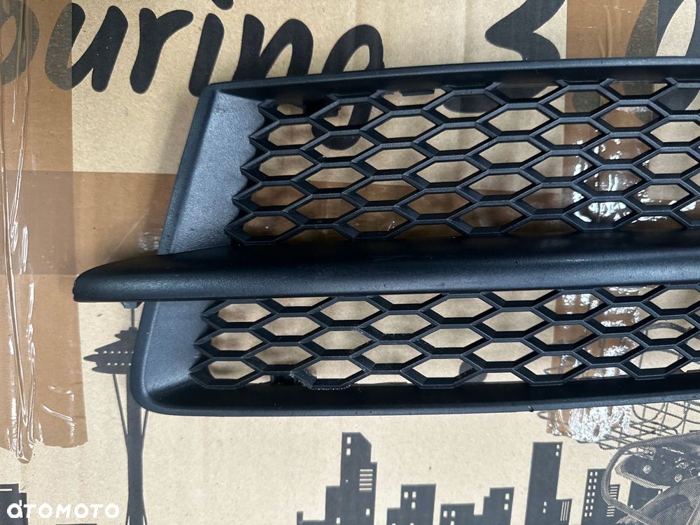 kratka lewa atrapa halogenu w zderzak przód audi tt 8j0 8j0807681 - 3