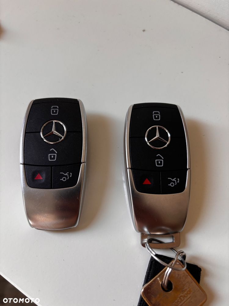 Mercedes-Benz GLA 250 8G-DCT - 19