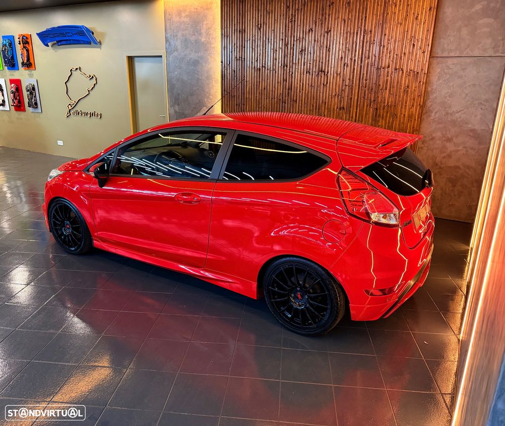 Ford Fiesta 1.6 EcoBoost c/ Pack Pele Desportiva ST - 3
