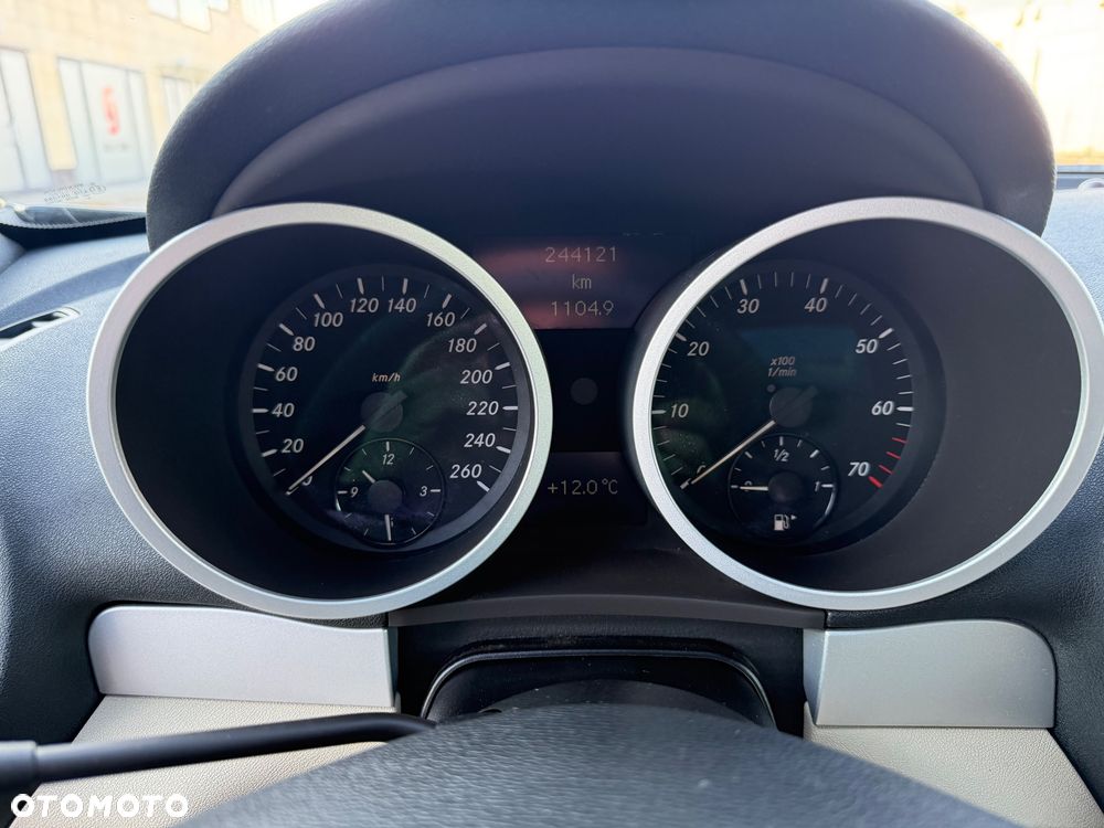 Mercedes-Benz SLK 350 - 17
