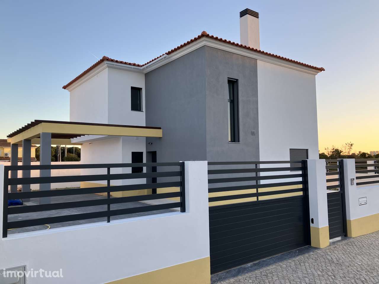 Moradia Isolada T4 - Grande imagem: 2/31