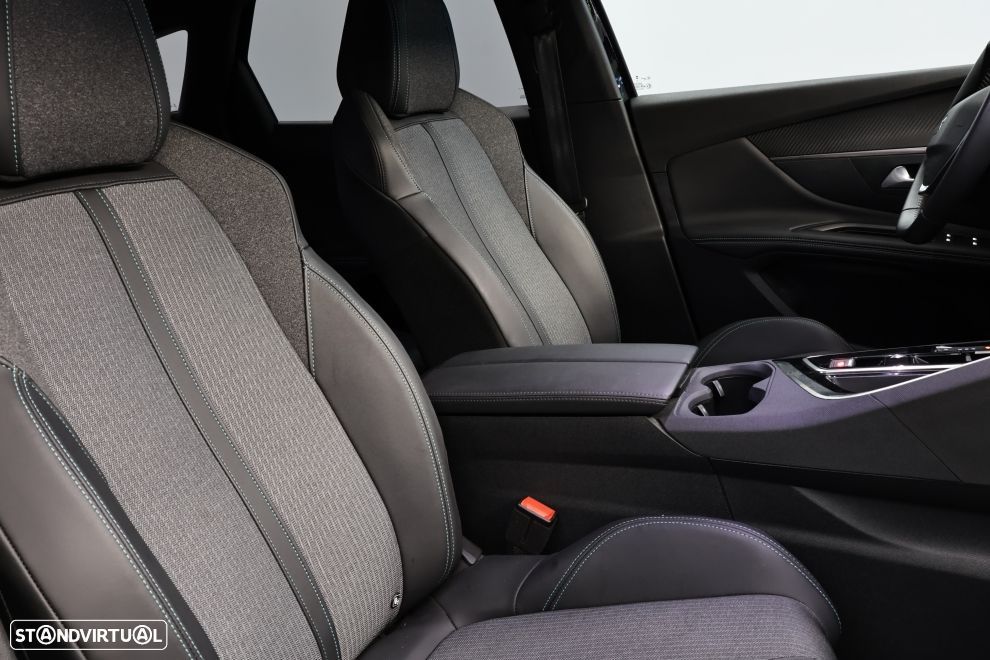 Peugeot 3008 1.6 Hybrid Allure Pack e-EAT8 - 19
