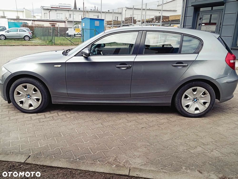 BMW Seria 1 118i - 4