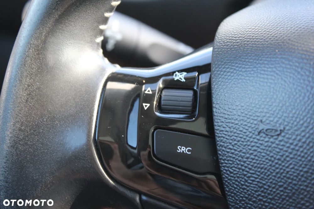 Peugeot 308 e-HDi FAP 115 Stop&Start Business Line Niveau 2 - 32