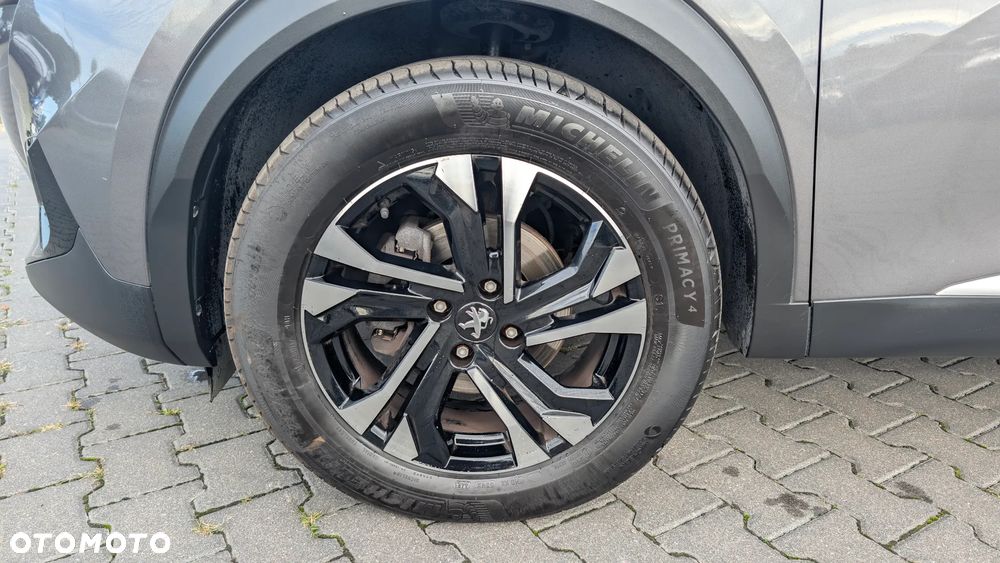 Peugeot 2008 1.2 PureTech Allure Pack S&S EAT8 - 11